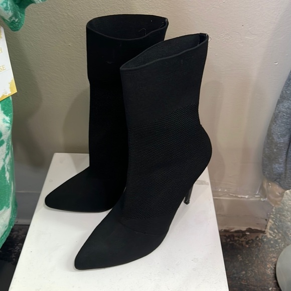 Steve Madden Women's Black Century Sock Boots 10m - Picture 1 of 4